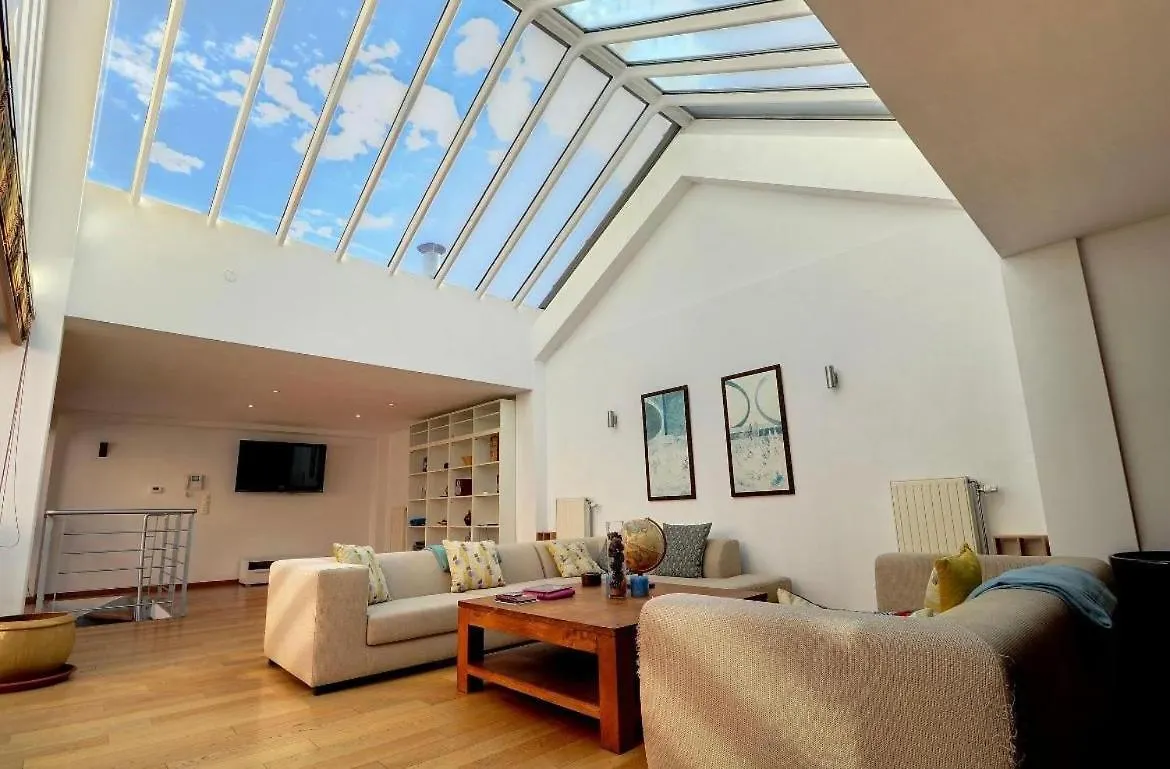 Apartment Down Town Spacious Duplex With Private Parking & Game Room Brussels