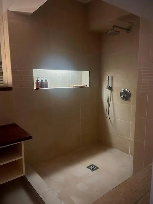 Down Town Spacious Duplex With Private Parking & Game Room Brussels 0*,  Belgium