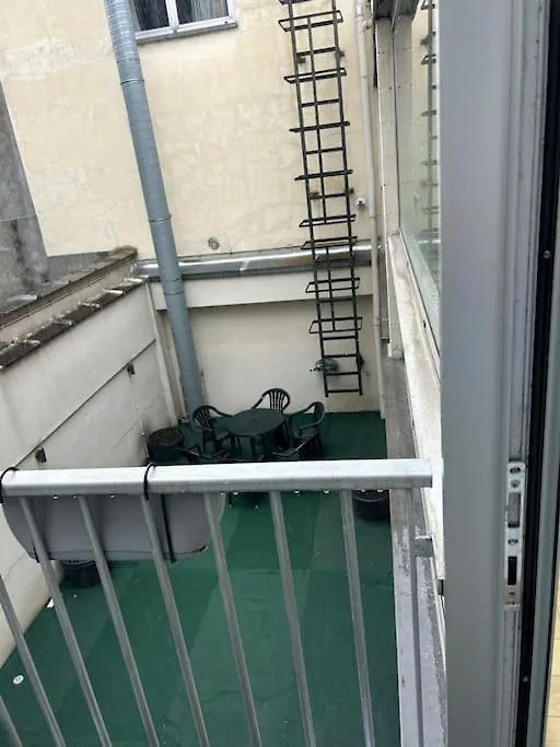 Apartment Down Town Spacious Duplex With Private Parking & Game Room Brussels Belgium