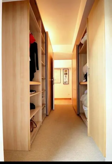Apartment Down Town Spacious Duplex With Private Parking & Game Room Brussels